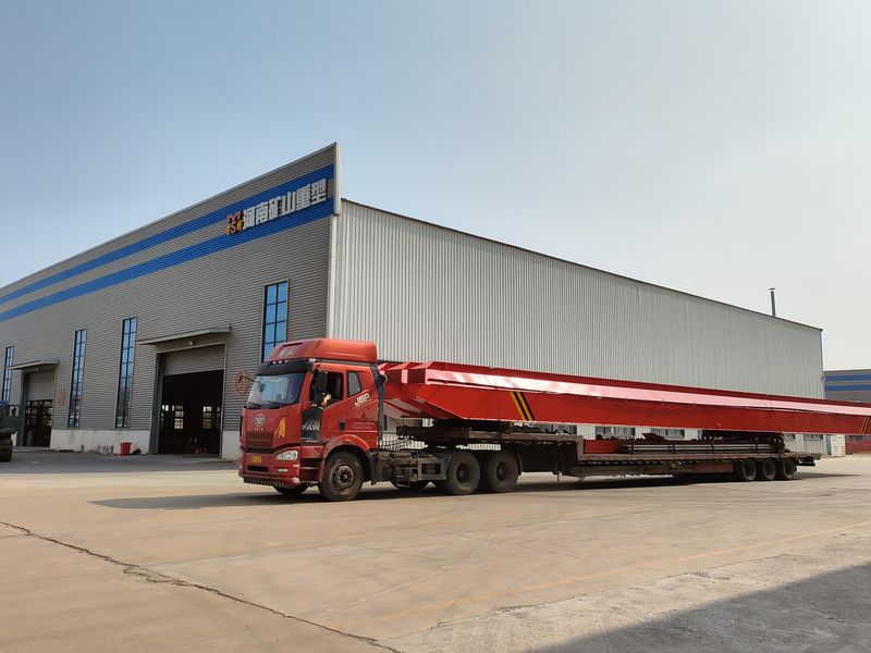 4臺電動(dòng)單梁起重機(jī)，LD10t-26.53m，發(fā)往浙江交付客戶使用。